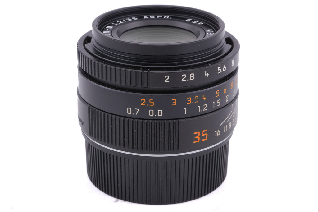Leica 35mm f2 Summicron-M ASPH. (Type I) (Black, 11879) + Lens Hood (35mm f2 ASPH.) (A42) (12526)