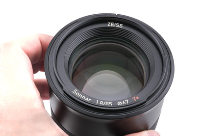 Carl Zeiss 85mm f1.8 Sonnar T* Batis
