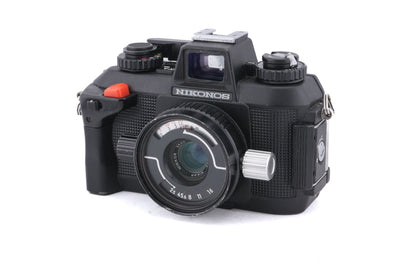 Nikon Nikonos IV-A + 35mm f2.5 Nikkor