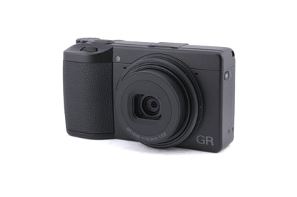 Ricoh GR IV