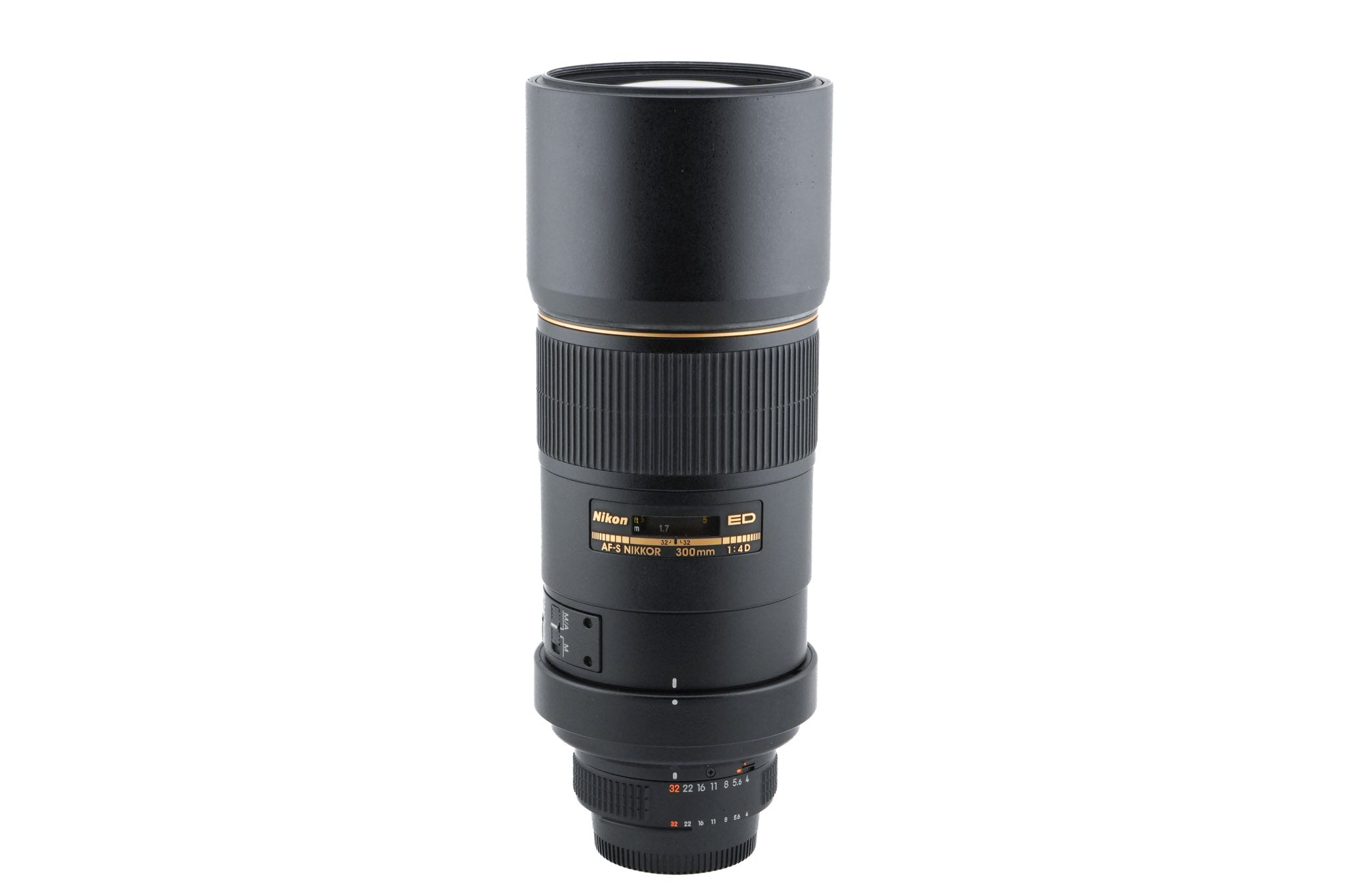 Nikon 300mm f4 AF-S Nikkor D ED