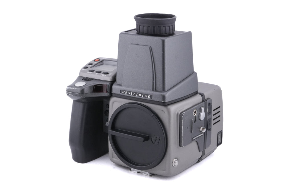 Hasselblad H3D + HVM Chimney Viewfinder (3053328) + Focusing Screen H3D 22/39 37x49 (3043328) + H3D 39MP Digital Back + H Battery Grip Adapter (3043340)