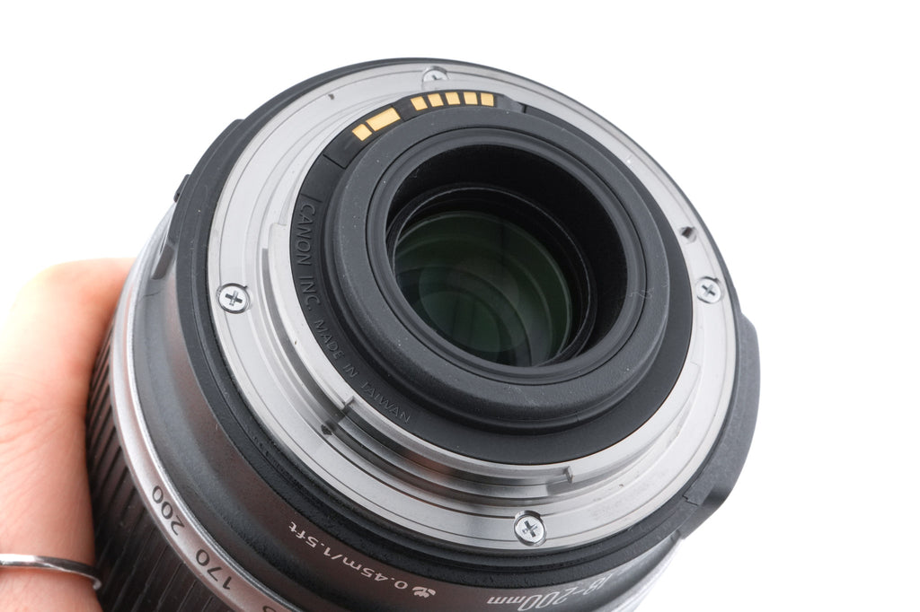 Canon 18-200mm f3.5-5.6 IS