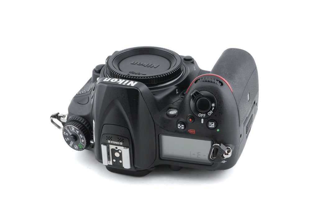 Nikon D7200