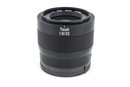 Carl Zeiss 32mm f1.8 Planar T* Touit - Lens