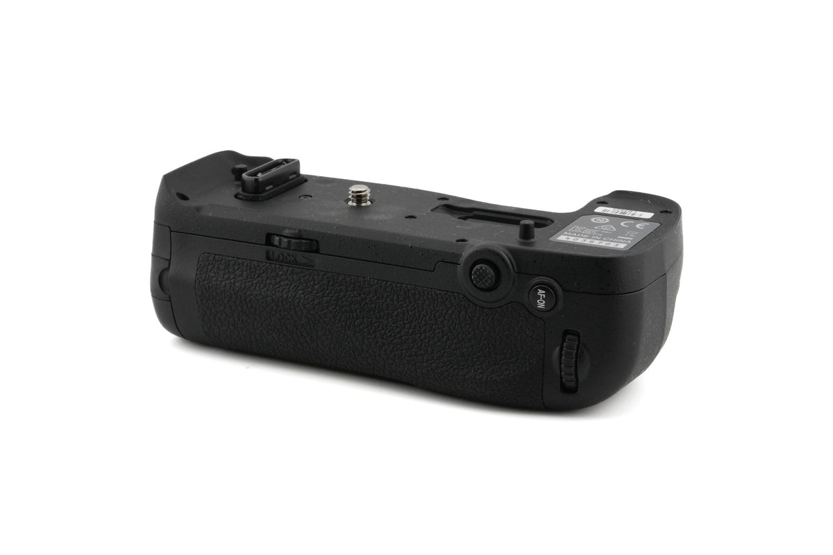 Nikon MB-D18 Multi-Power Battery Pack