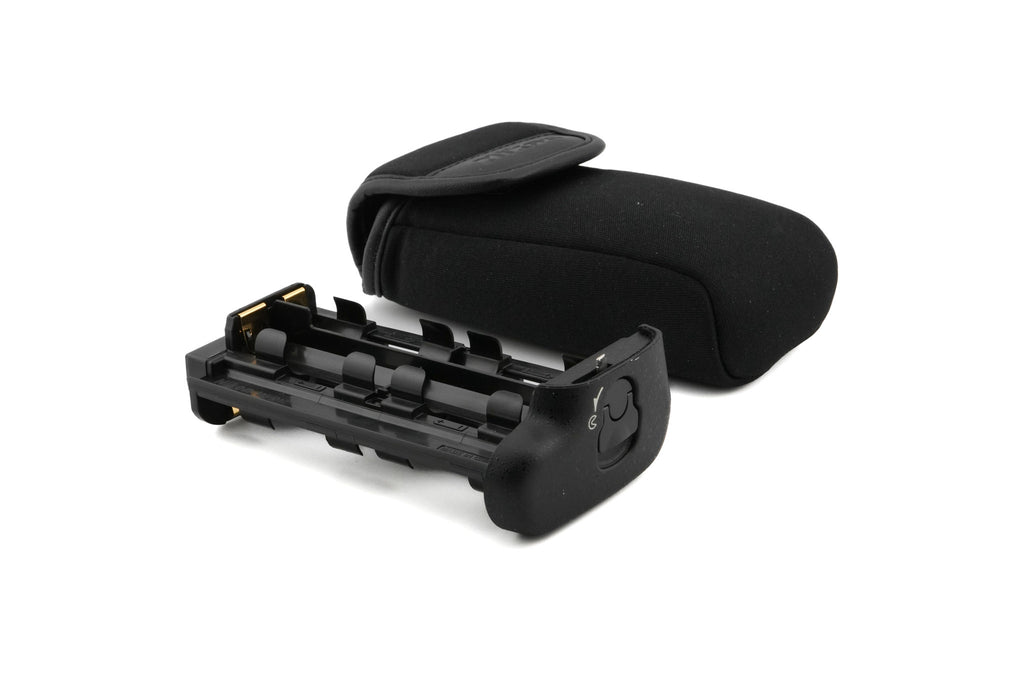 Nikon MB-D18 Multi-Power Battery Pack
