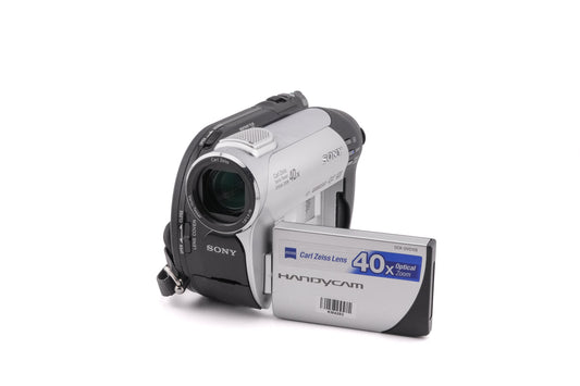 Sony Handycam DCR-DVD106E - Camera