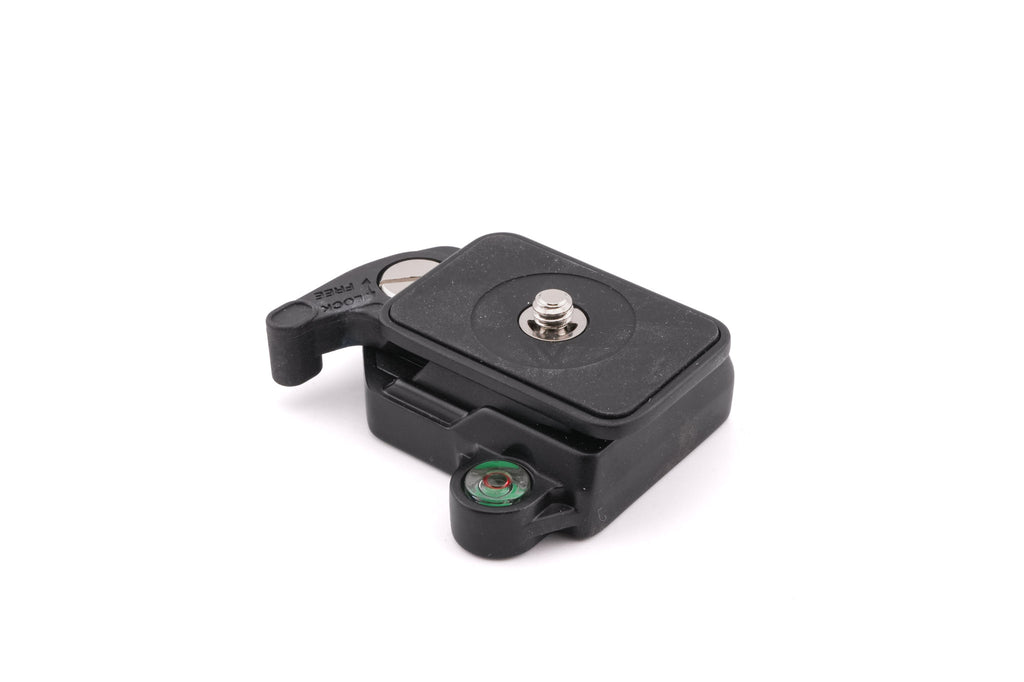 Velbon QRA-4 Quick Release Adapter