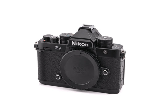 Nikon Z f + L Grip 4262