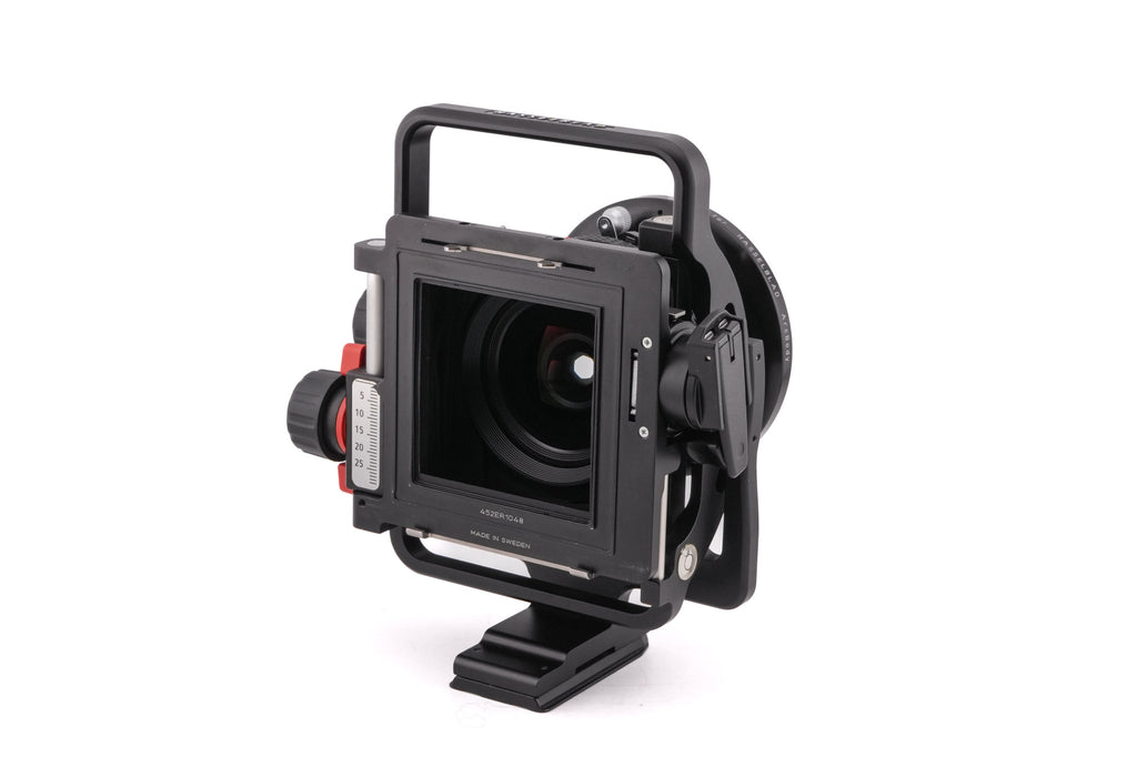 Hasselblad ArcBody (17015) + 45mm f4.5 APO-Grandagon (27045) + Focusing Screen Adapter Standard (41057) + Reflex Viewfinder RMFX (47070) + Small Correction Slide (47003) + Medium Correction Slide (47007) + Large Correction Slide (47011) + Cable Release (5