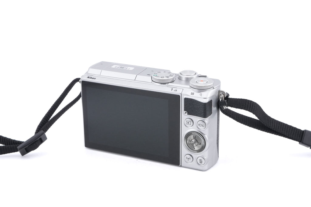 Nikon 1 J5
