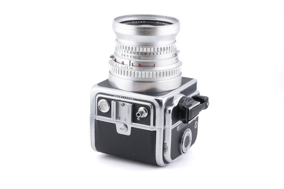 Hasselblad Super Wide C (SWC) (Silver, 10049) + SWC Viewfinder (52035/TISOC) + C12 Film Magazine (30015 / TIMAC)