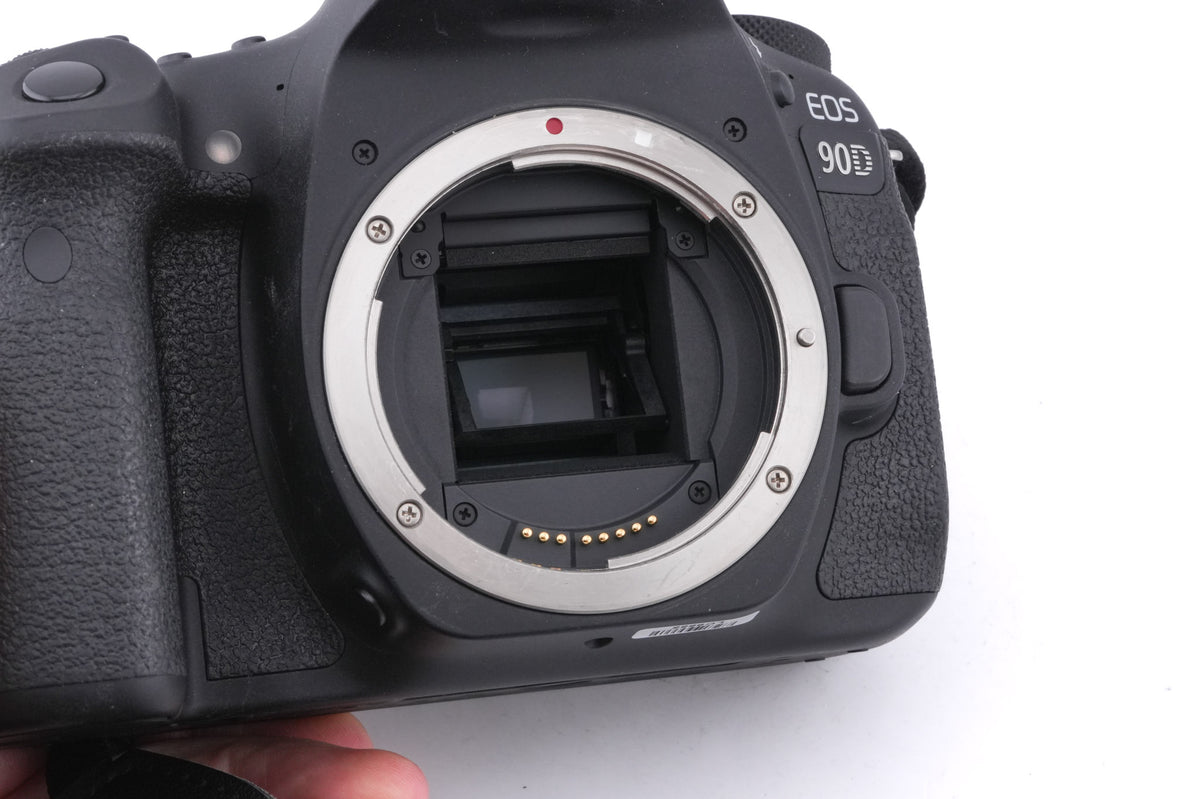 Canon EOS 90D