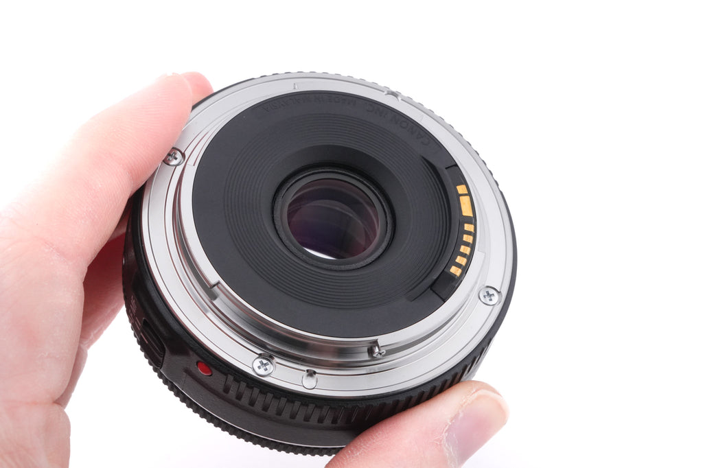 Canon 40mm f2.8 STM