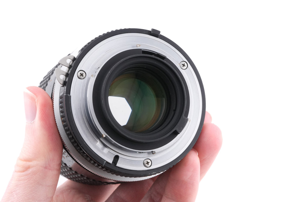 Nikon 105mm f2.8 Micro-Nikkor AI-S