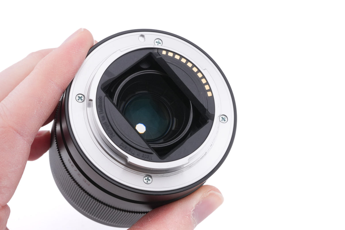 Sony 28mm f2 (SEL28F20)