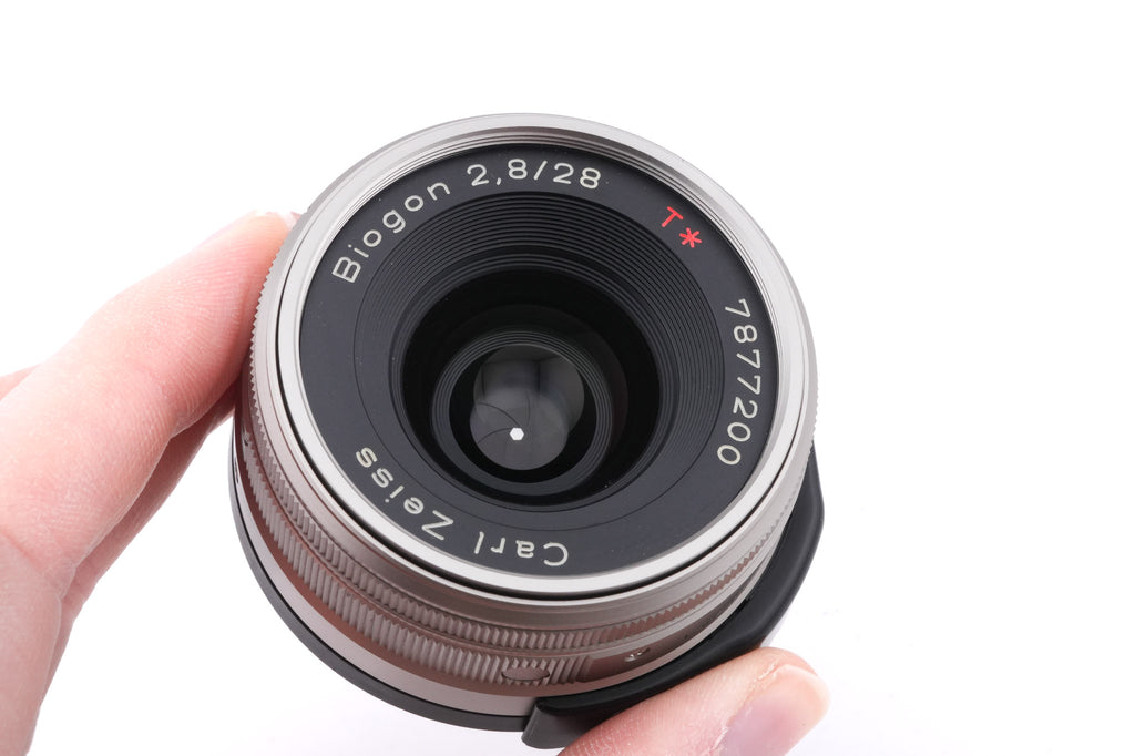 Carl Zeiss 28mm f2.8 Biogon T*