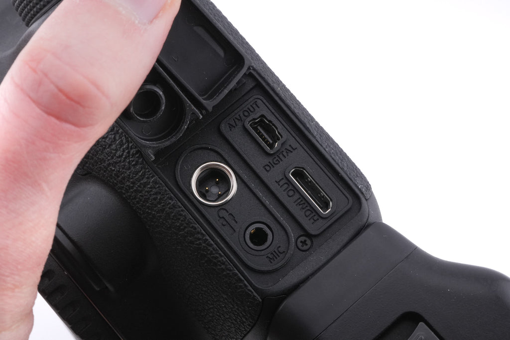 Canon EOS 6D (WG) + BG-1K Vertical Battery Grip