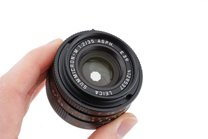 Leica 35mm f2 Summicron-M ASPH. + Lens Hood A42 (12526)