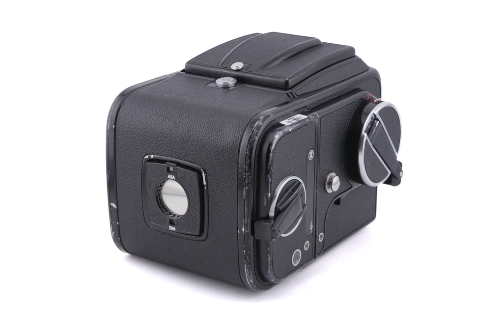 Hasselblad 500C/M (Black, 10170) + Waist Level Finder (Old / Black, 42277) + A12 Film Magazine (Black, 30147) + Acute Matte D Standard Focusing Screen (42204)