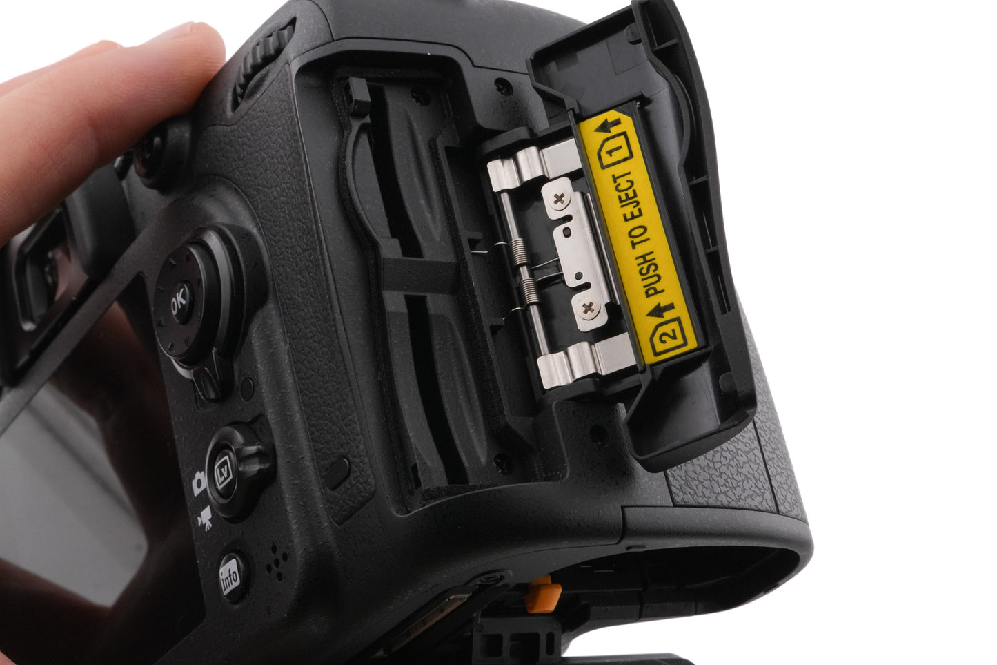 Nikon D7100 + WU-1a Wireless Mobile Adapter