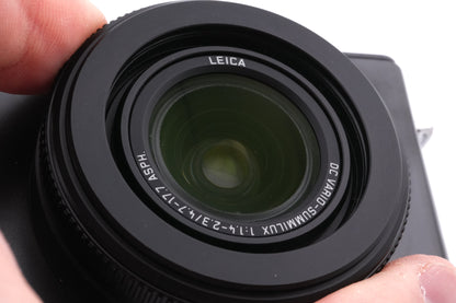 Leica D-Lux 6