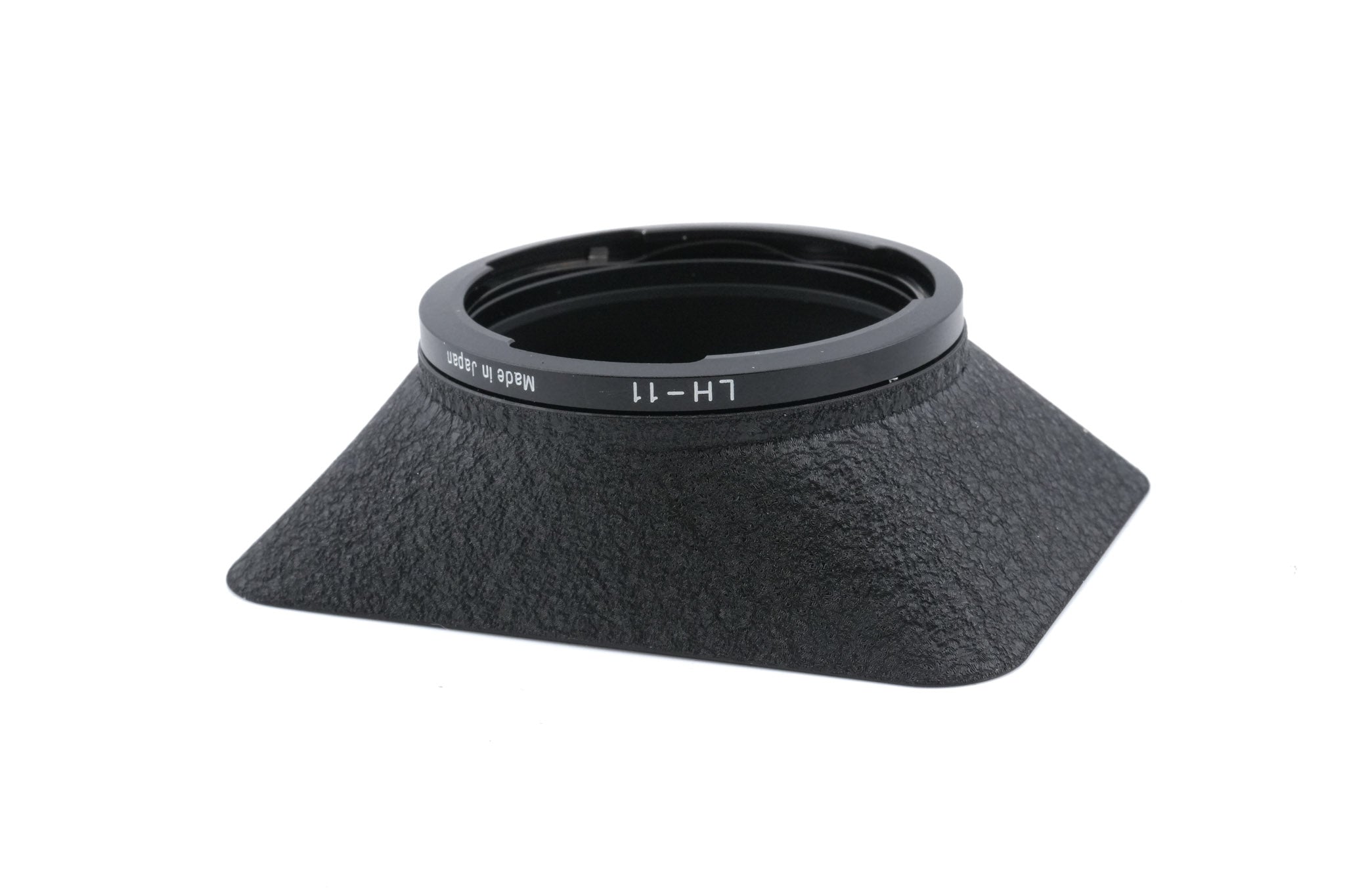 Voigtländer LH-11 Lens Hood