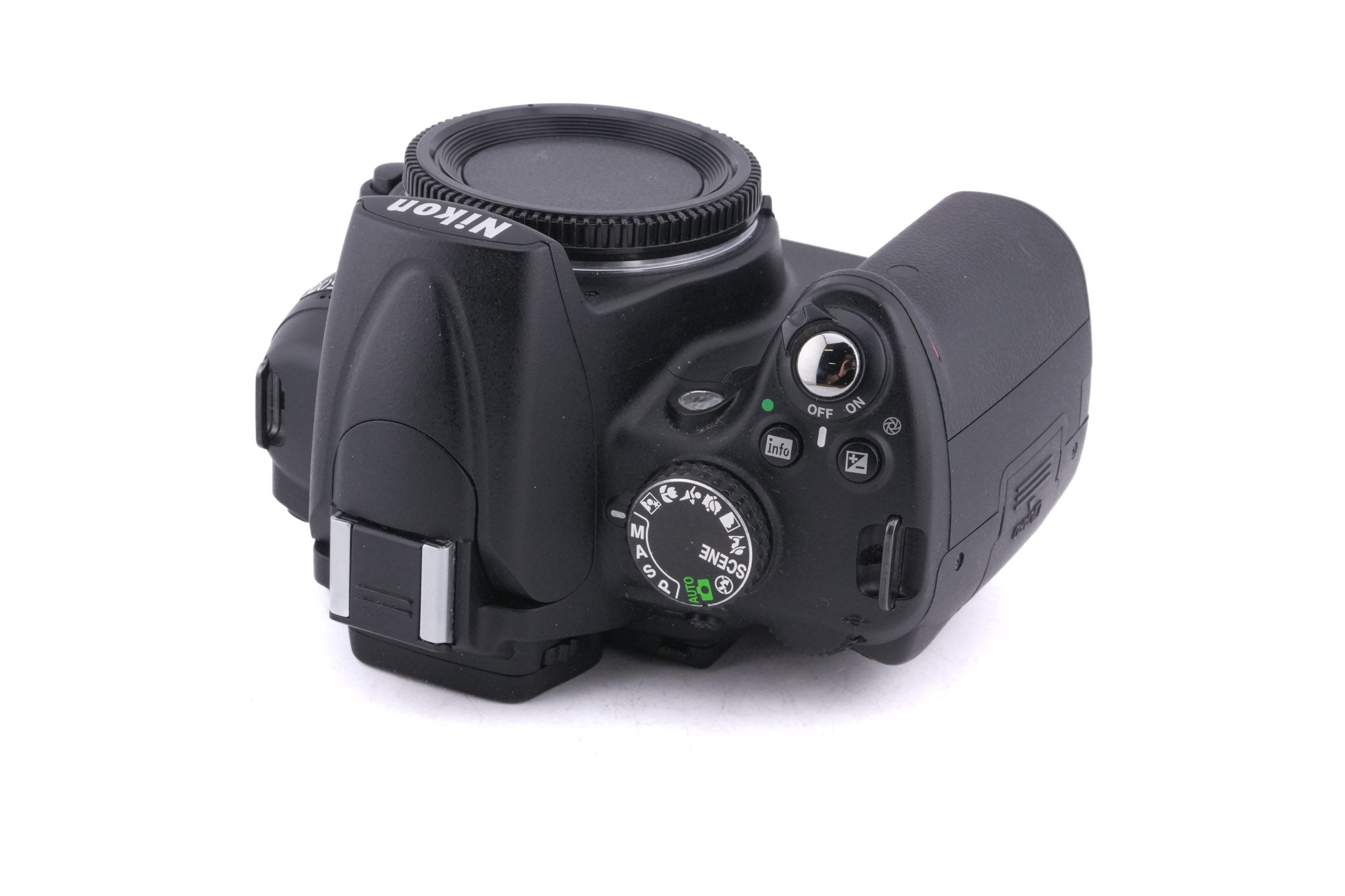 Nikon D5000