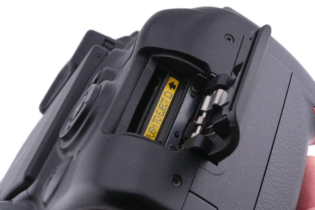 Nikon D5000