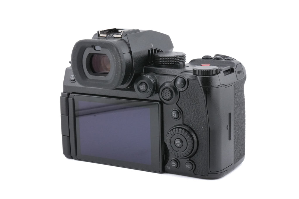Panasonic Lumix DC-S5 IIX