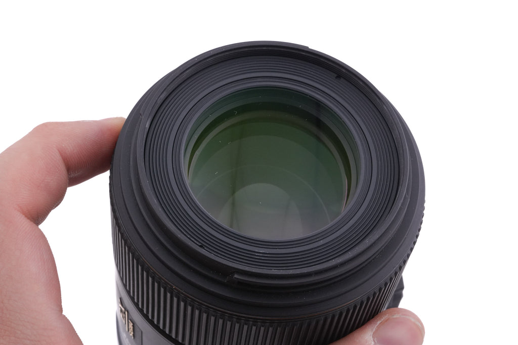 Sigma 105mm f2.8 EX DG Macro HSM OS