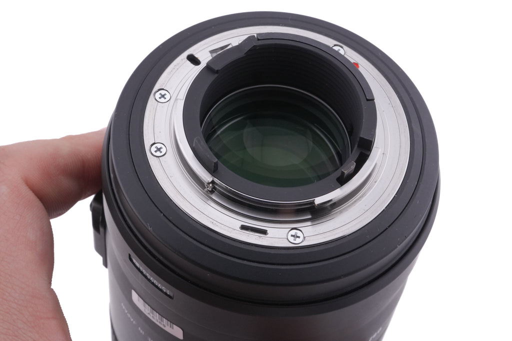 Sigma 105mm f2.8 EX DG Macro HSM OS