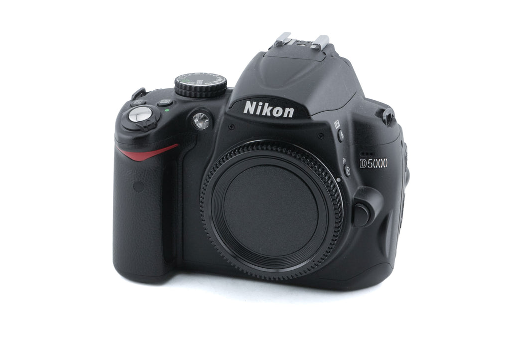 Nikon D5000