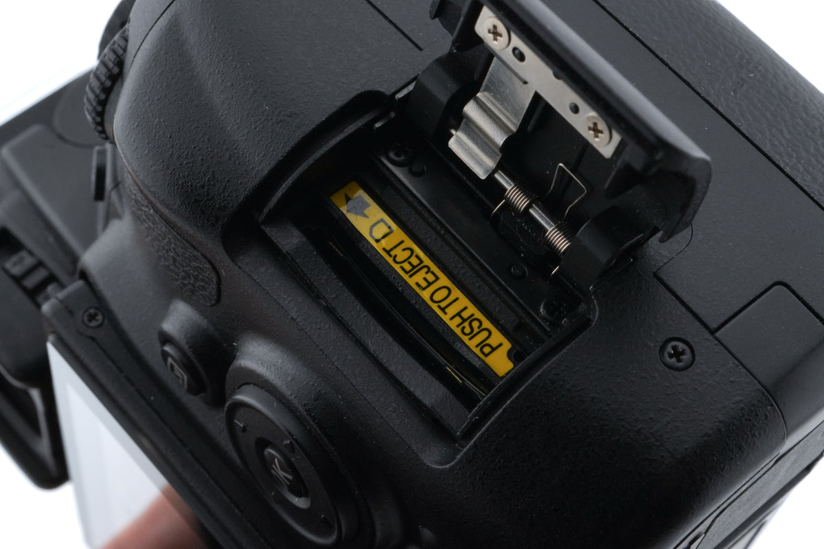 Nikon D5000