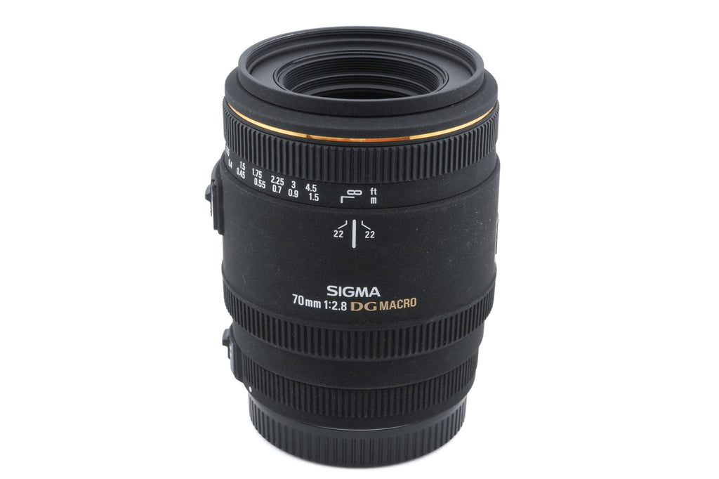 Sigma 70mm f2.8 EX DG Macro