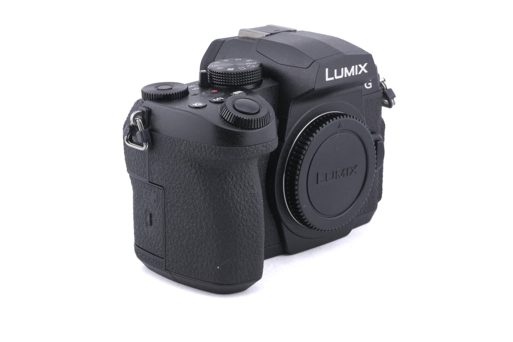 Panasonic Lumix DC-G90
