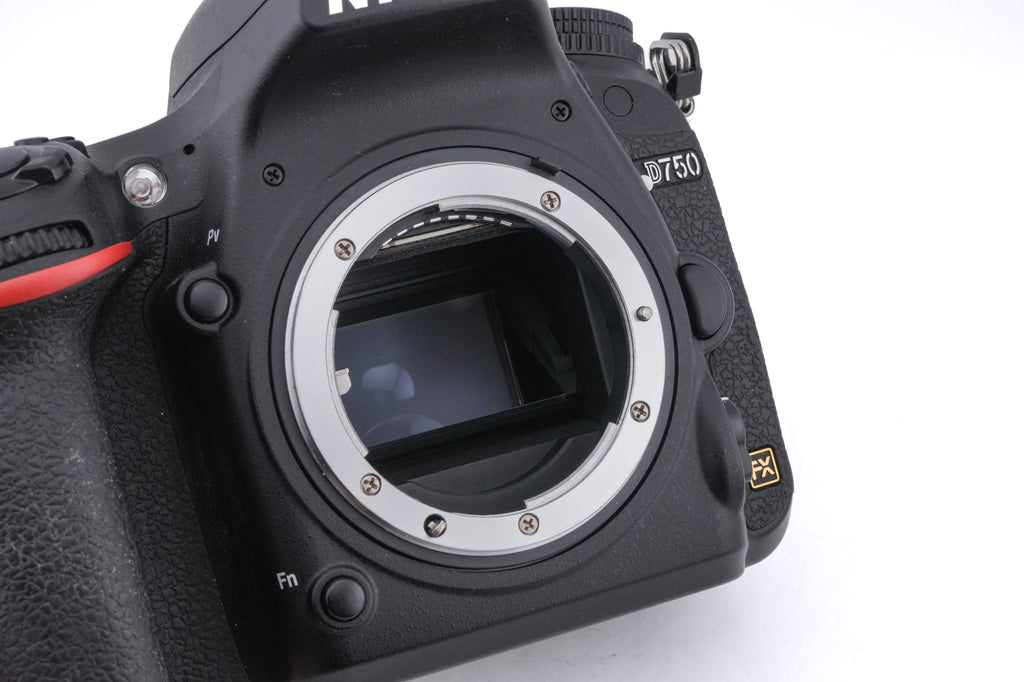 Nikon D750