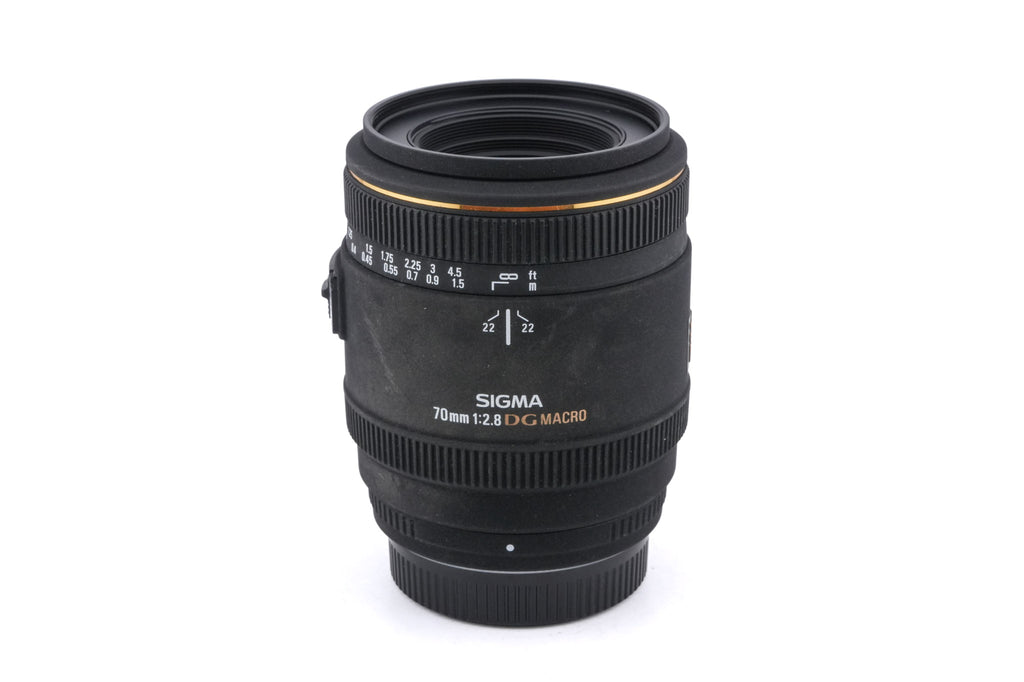 Sigma 70mm f2.8 EX DG Macro