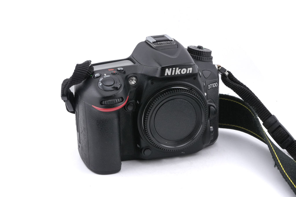 Nikon D7100