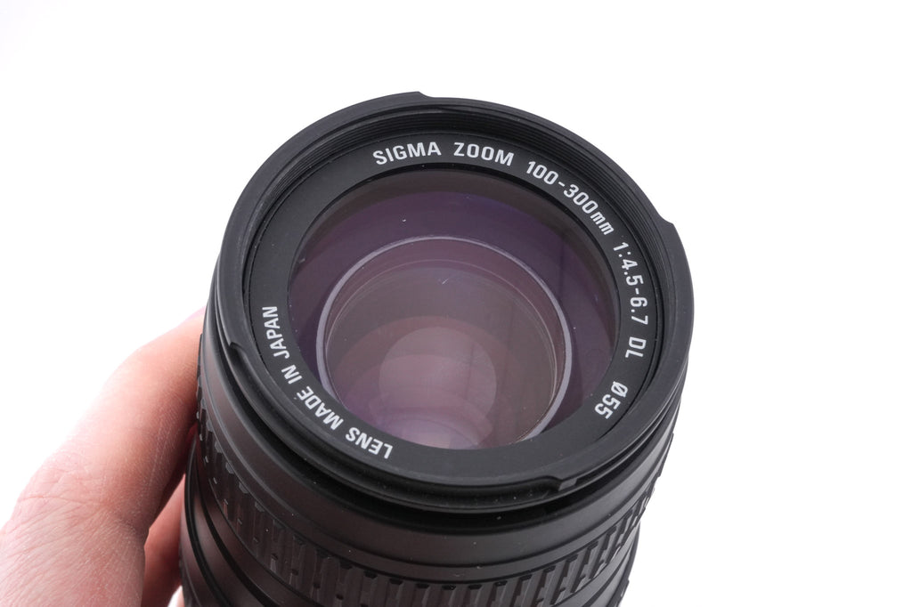 Sigma 100-300mm f4.5-6.7 DL
