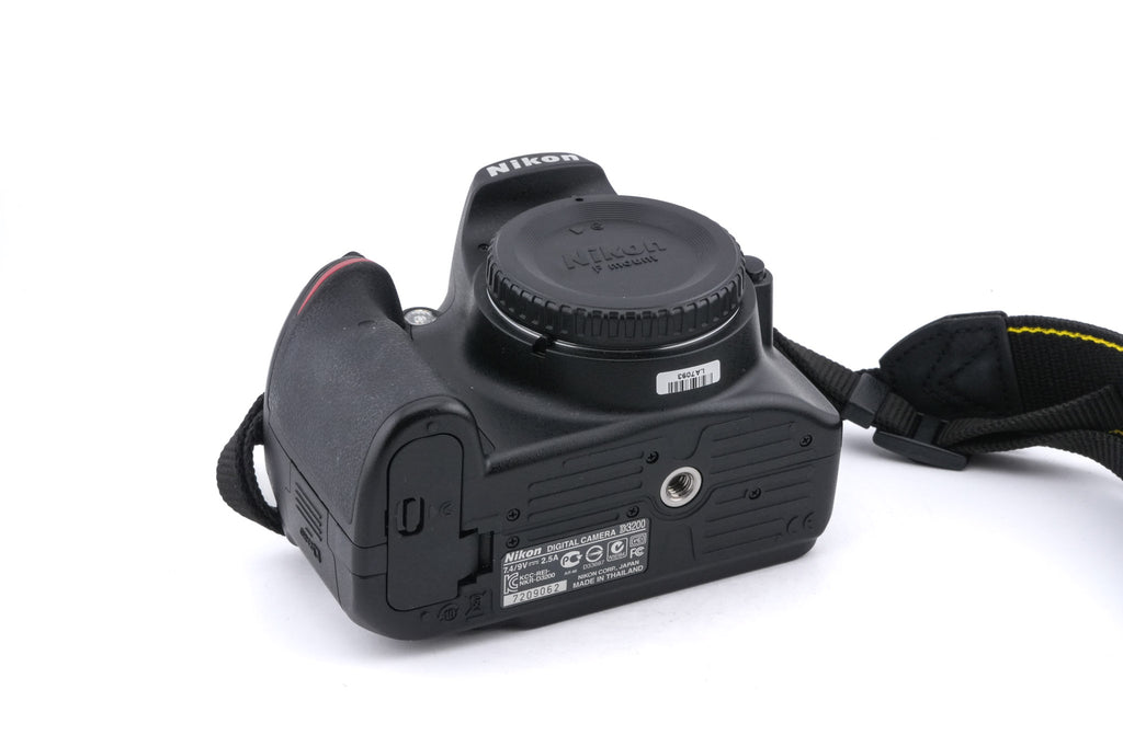 Nikon D3200