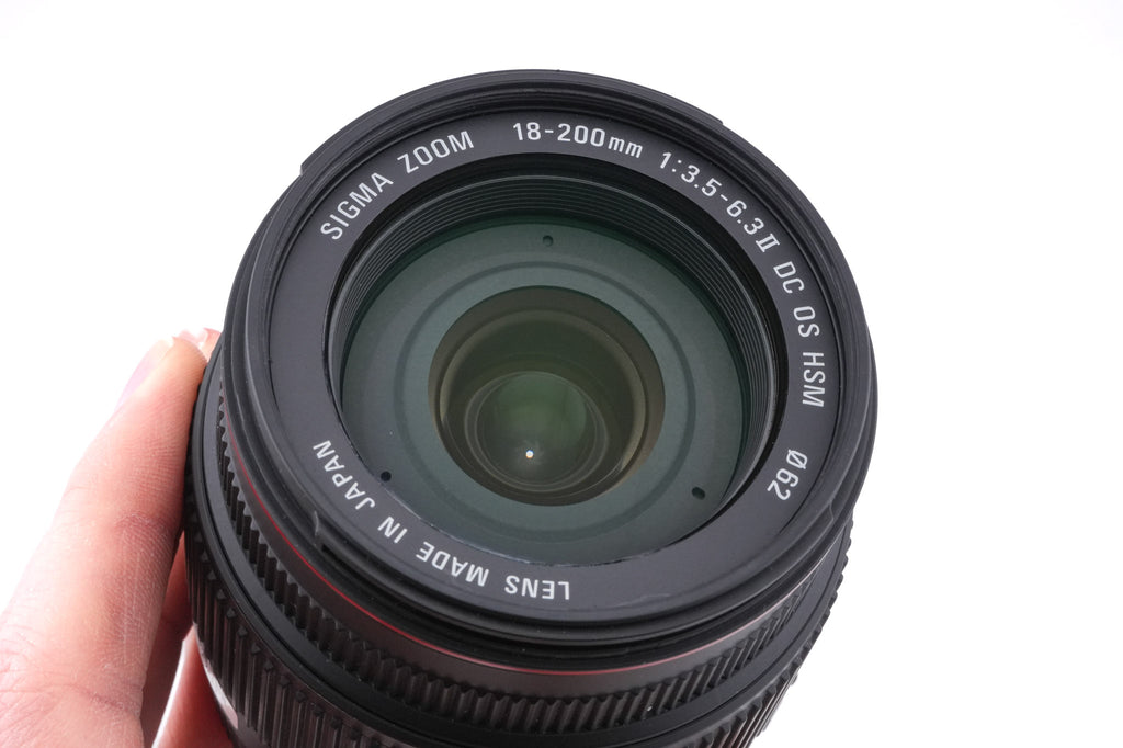 Sigma 18-200mm f3.5-6.3 DC OS HSM II