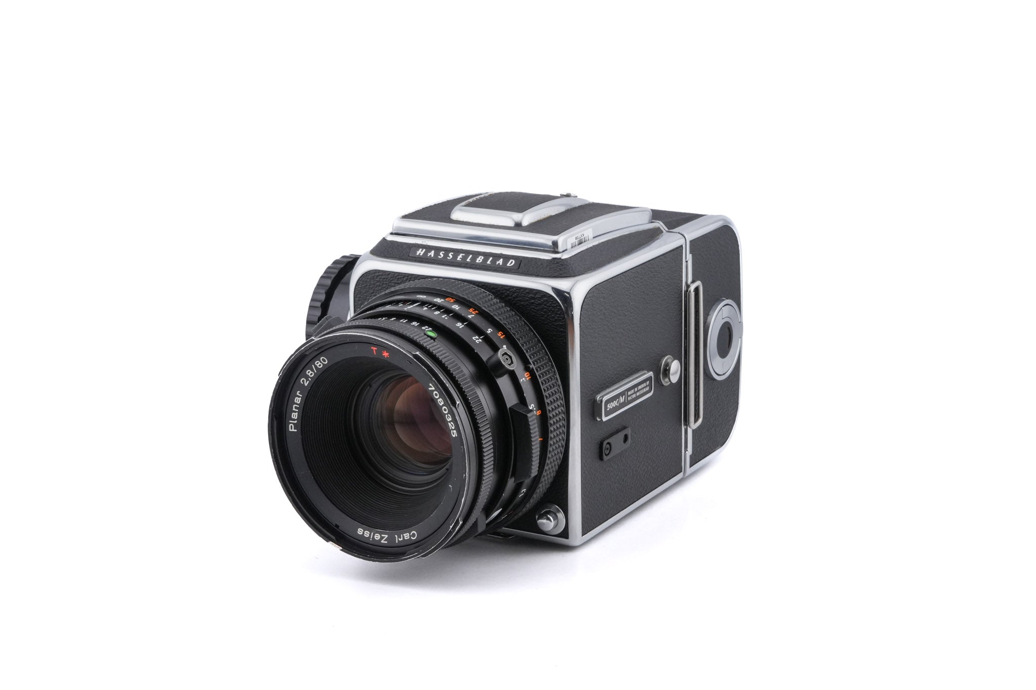 Hasselblad 500C/M (Silver, 10026) + Waist Level Finder (Old / Silver, 42021) + 80mm f2.8 Planar T* CF (20029) + Standard Focusing Screen (42161) + A12 Film Magazine (Silver, 30074)
