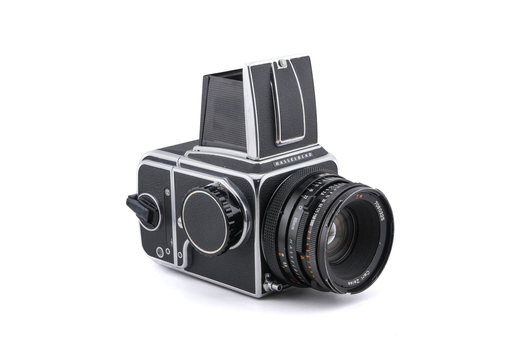 Hasselblad 500C/M (Silver, 10026) + Waist Level Finder (Old / Silver, 42021) + 80mm f2.8 Planar T* CF (20029) + Standard Focusing Screen (42161) + A12 Film Magazine (Silver, 30074)
