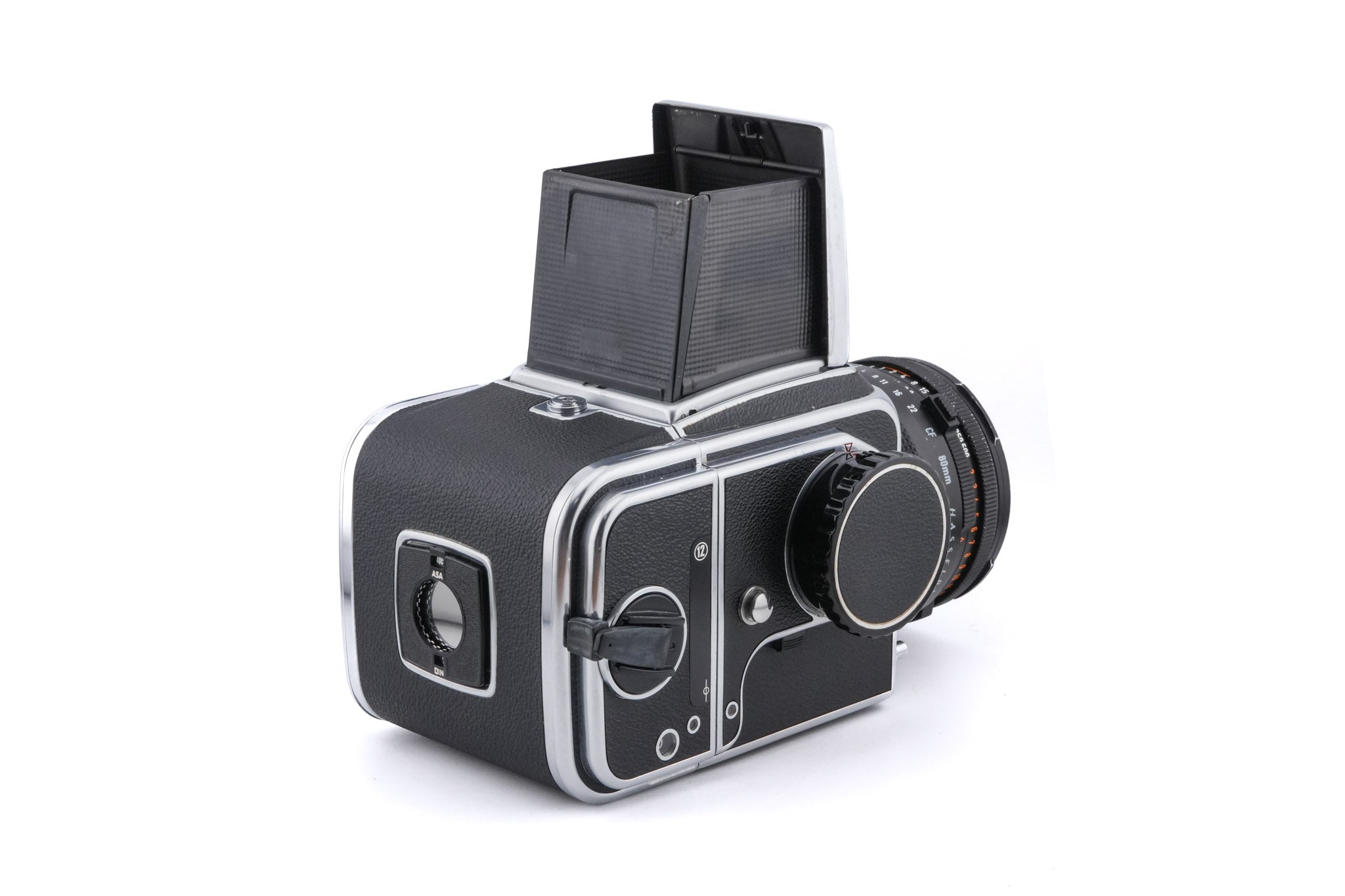 Hasselblad 500C/M (Silver, 10026) + Waist Level Finder (Old / Silver, 42021) + 80mm f2.8 Planar T* CF (20029) + Standard Focusing Screen (42161) + A12 Film Magazine (Silver, 30074)