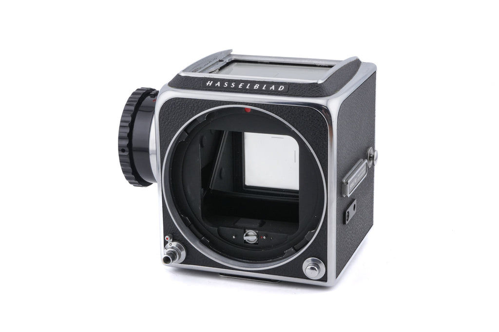 Hasselblad 500C/M (Silver, 10026) + Waist Level Finder (Old / Silver, 42021) + 80mm f2.8 Planar T* CF (20029) + Standard Focusing Screen (42161) + A12 Film Magazine (Silver, 30074)