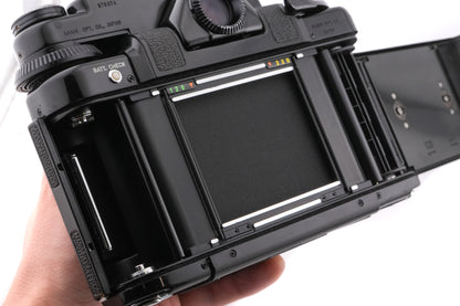 Pentax 67 + TTL Pentaprism Finder (6x7 / 67)