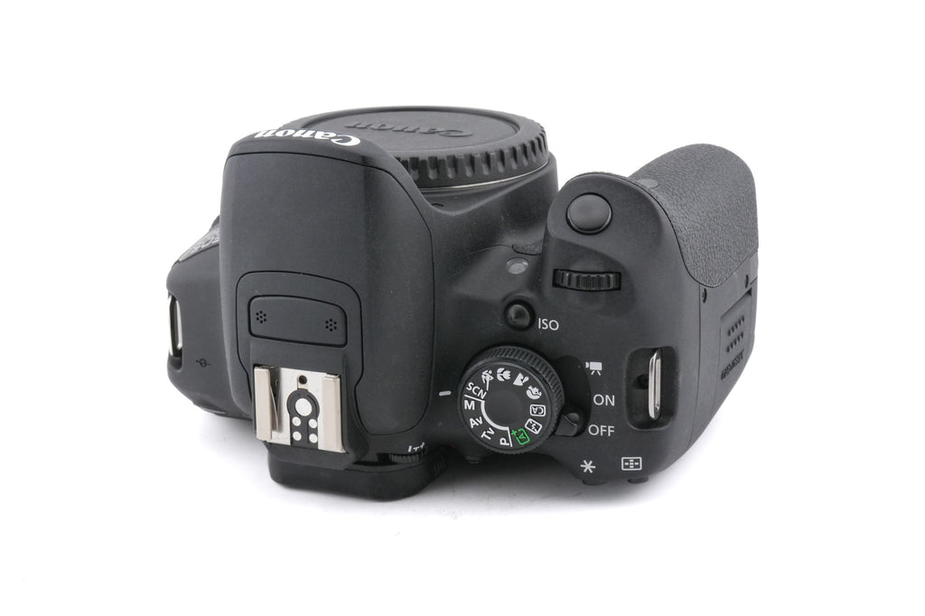 Canon EOS 700D