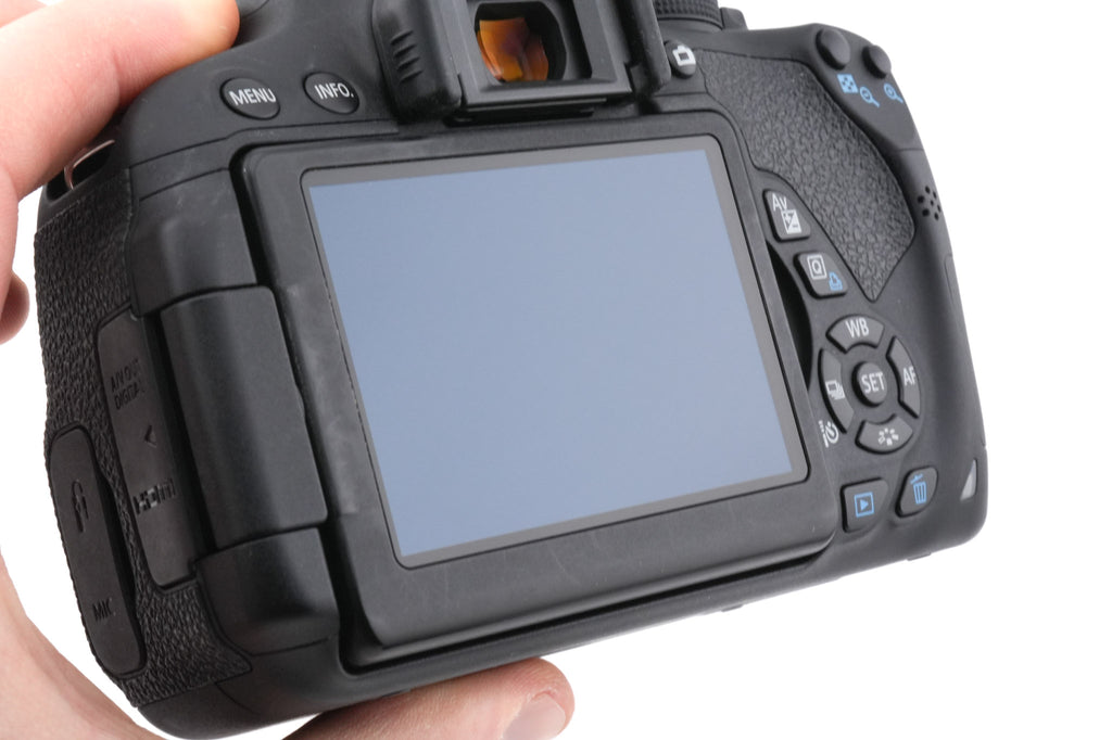 Canon EOS 700D
